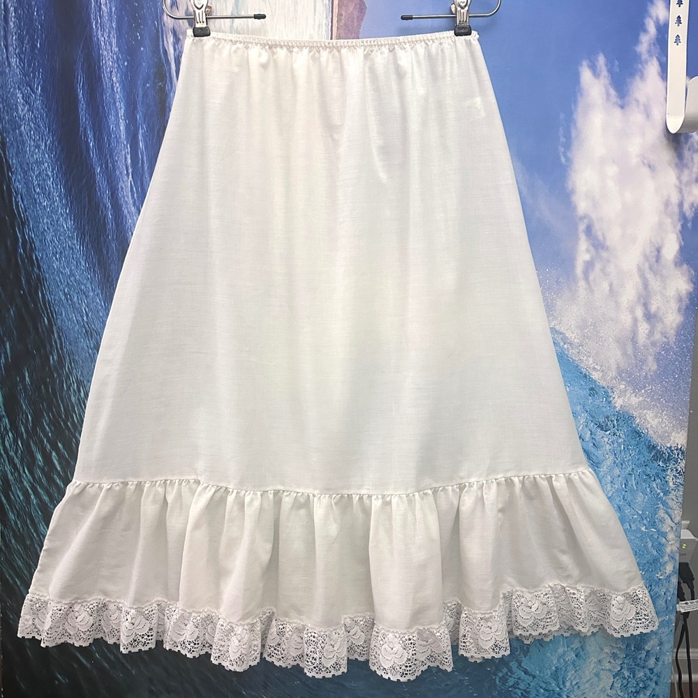 Vintage White Lace Ruffle Hem Half Slip Midi Underskirt Medium Cottagecore USA